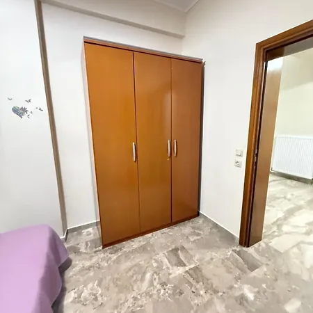 Efesou Large * Nea Efesos