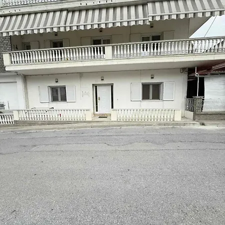 Efesou Large Апартаменты Nea Efesos