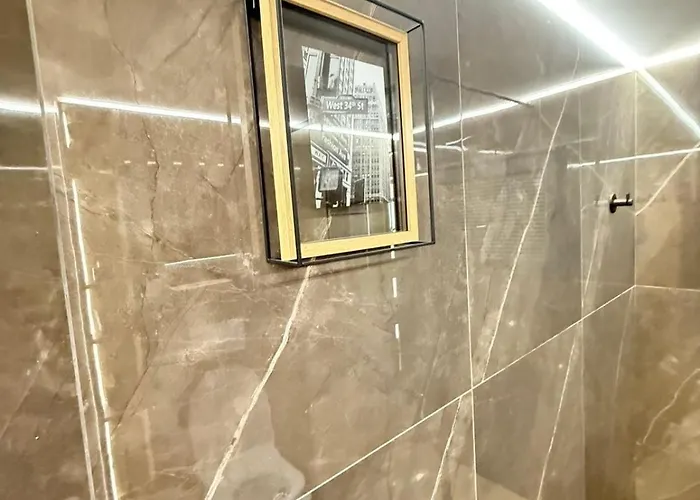 Efesou Large Lejlighed