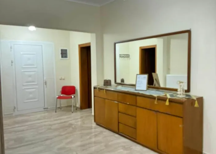 Efesou Large * Nea Efesos